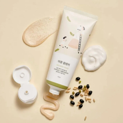 Пінка для очищення шкіри з екстрактом чорних соєвих бобів ROUND LAB Soybean Cleanser 150ml