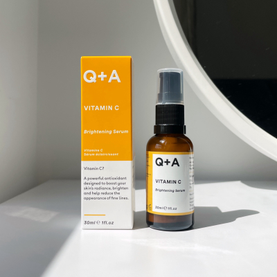 Освітлююча сироватка для обличчя Q+A Vitamin C 30ml